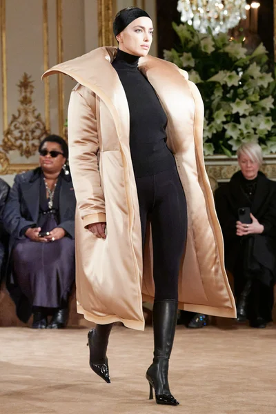 Look 26